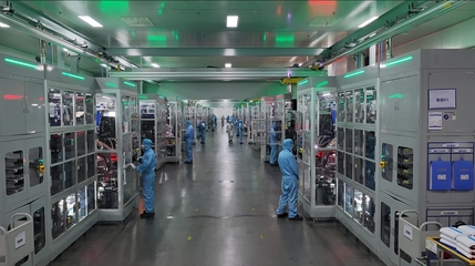 宜昌楚能三號工廠產(chǎn)品正式量產(chǎn)下線 標(biāo)志項目一期全面建成量產(chǎn)